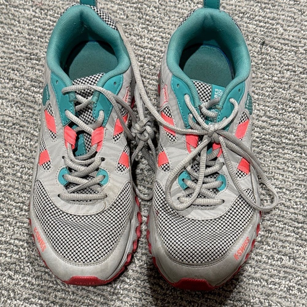 KSwiss Sneakers - Gray and Pink